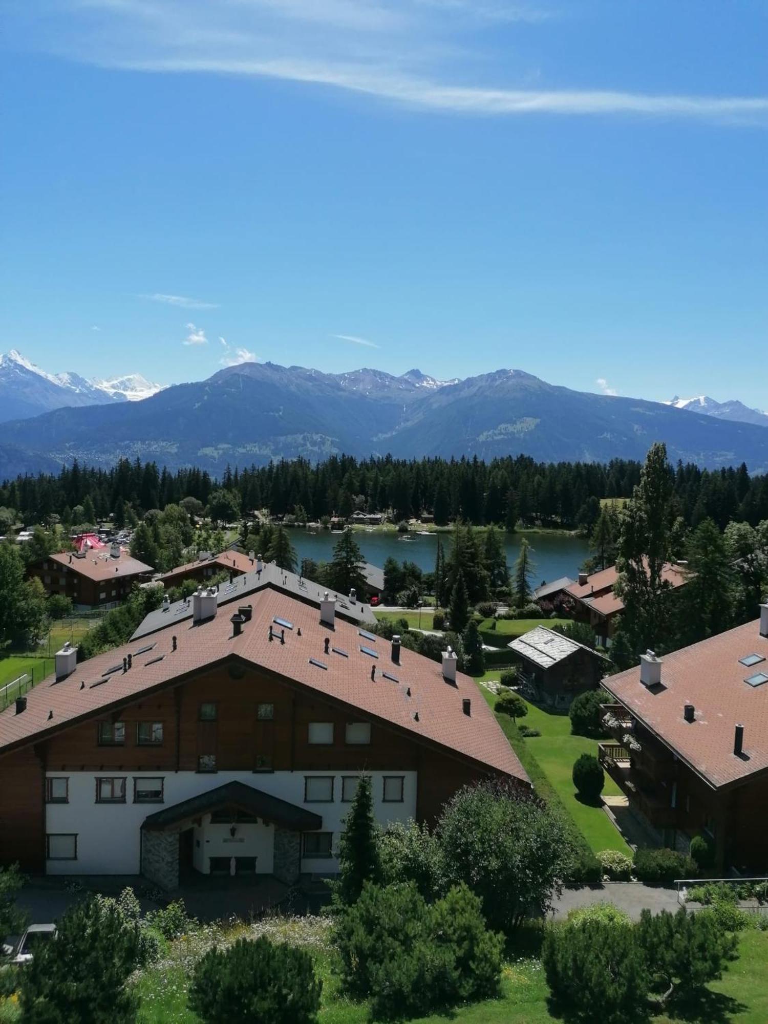 Magnifique Attique Avec Vue Sur Le De La Moubra Crans-Montana